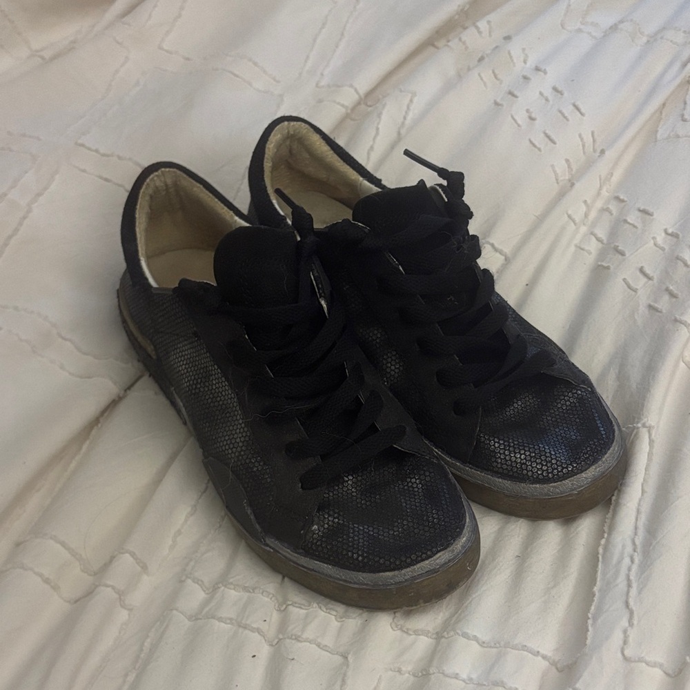 Dolce Vita Black Textured Lace-Up Sneakers